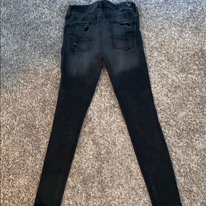 Black distressed hi rise jegging